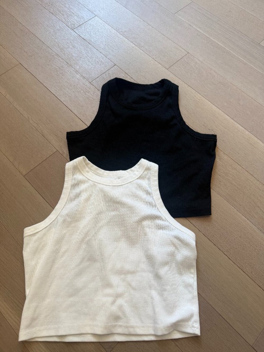 Black and white cropped ribbed halter tops